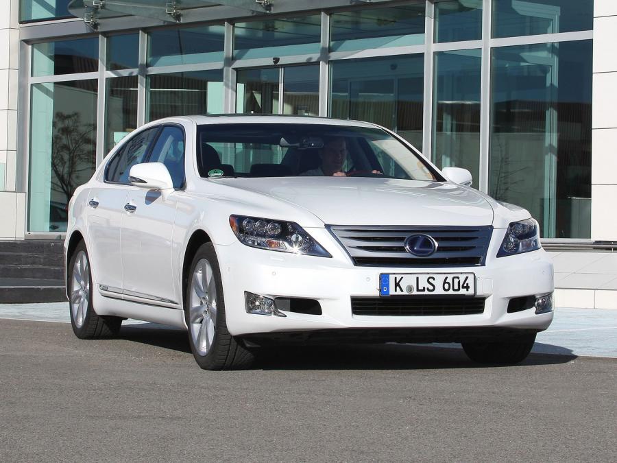  Lexus LS600h 2009 года  (EU) (фото 9 из 9)